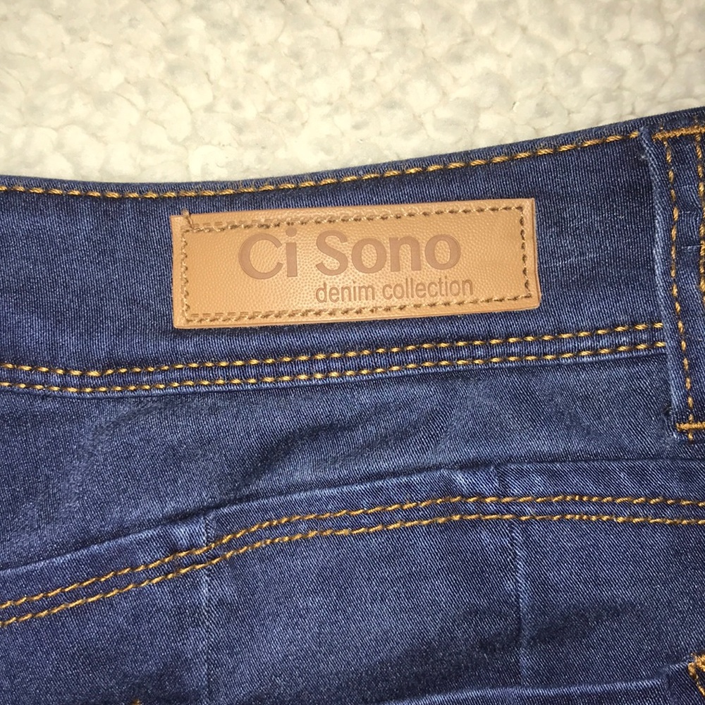 Size 8 wax (stretch) jeans